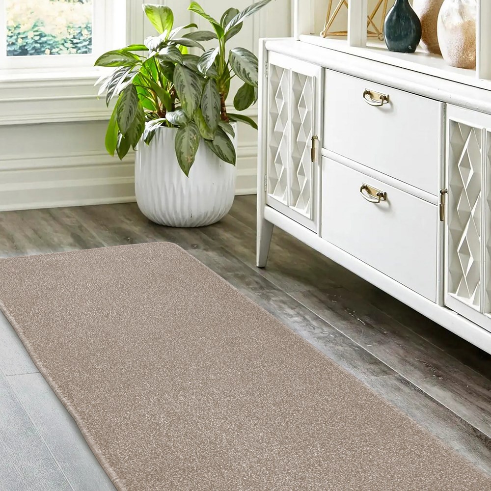 Relay Plain Modern Runner Rugs in Natural